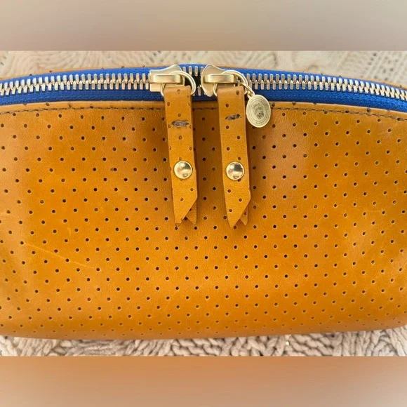 Blair Ritchey BB Voyager in Perforated Ginger with Ginger Wristlet Strap, EUC - Picture 4 of 15